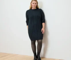 Strickkleid mit Zopfmuster