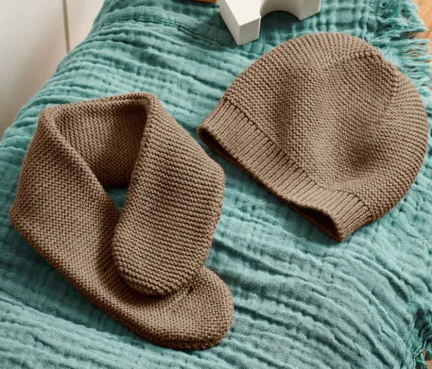 Strickmütze und Strickschal