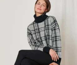 Strickpullover mit Rollkragen