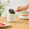 Tisch-Mülleimer mit Sensor
