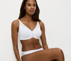 Triumph Amourette Minimizer-BH, white