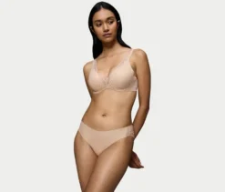 Triumph Body Makeup Illusion Lace Bügel-BH, Nude beige