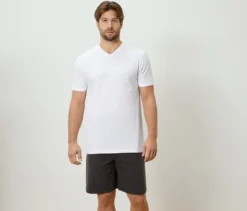 2 T-Shirts mit V-Ausschnitt