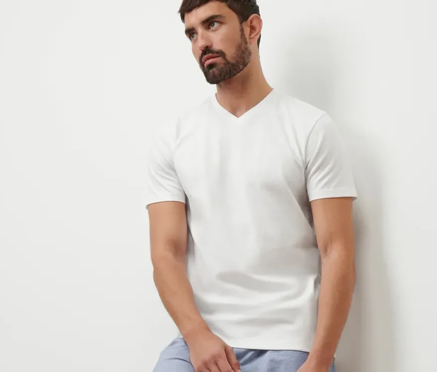 2 T-Shirts mit V-Ausschnitt, weiß