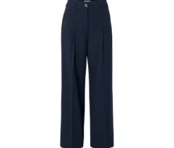 Webhose mit weitem Bein